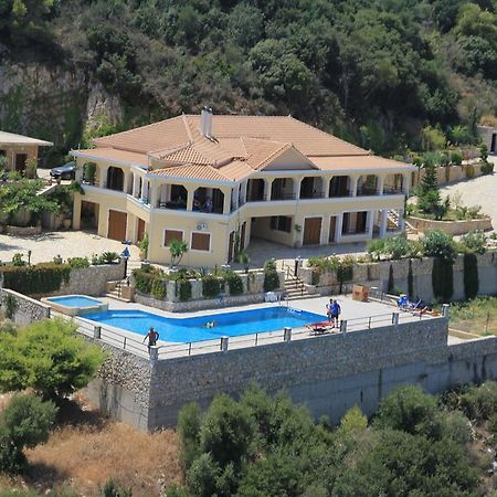 Villa Akros And Suites Keri Bagian luar foto