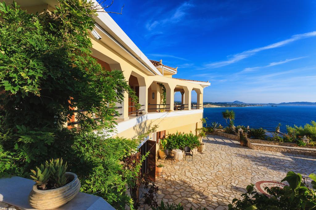 Villa Akros And Suites Keri Bagian luar foto