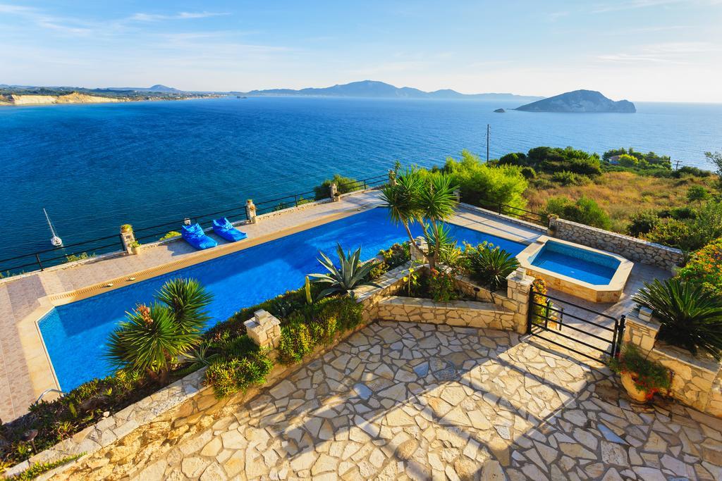 Villa Akros And Suites Keri Bagian luar foto