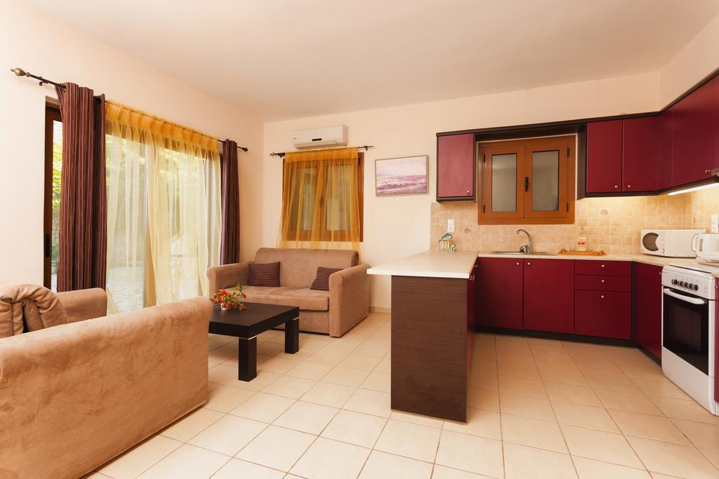 Villa Akros And Suites Keri Bagian luar foto